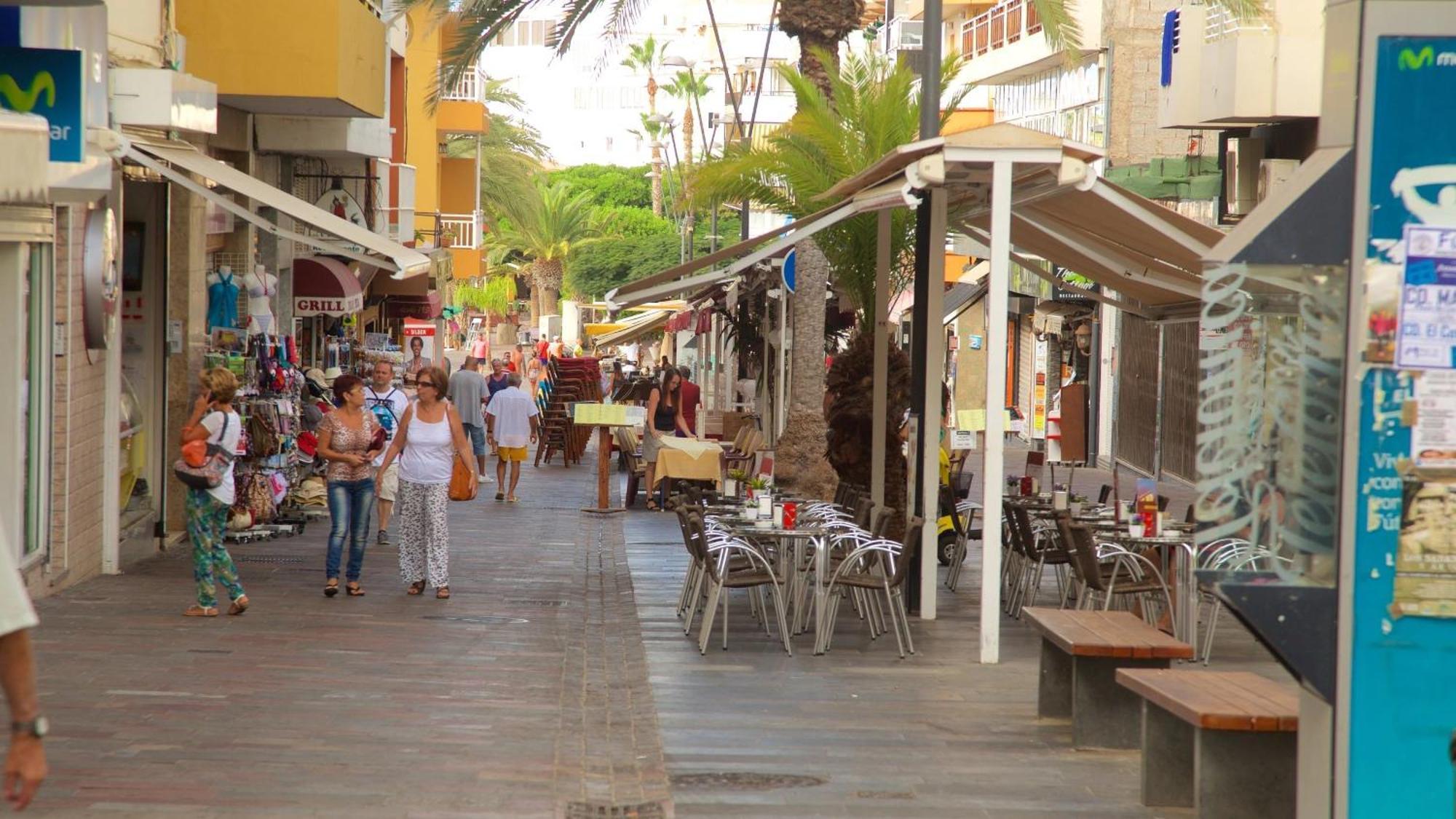 Few Steps From The Beach Hostel In Los Cristianos Arona  Exterior photo